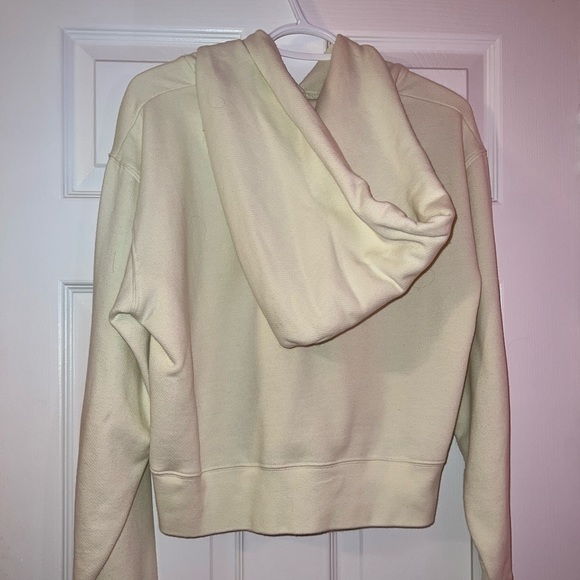 Aritzia off lime green/yellow cropped hoodie - Picture 2 of 4